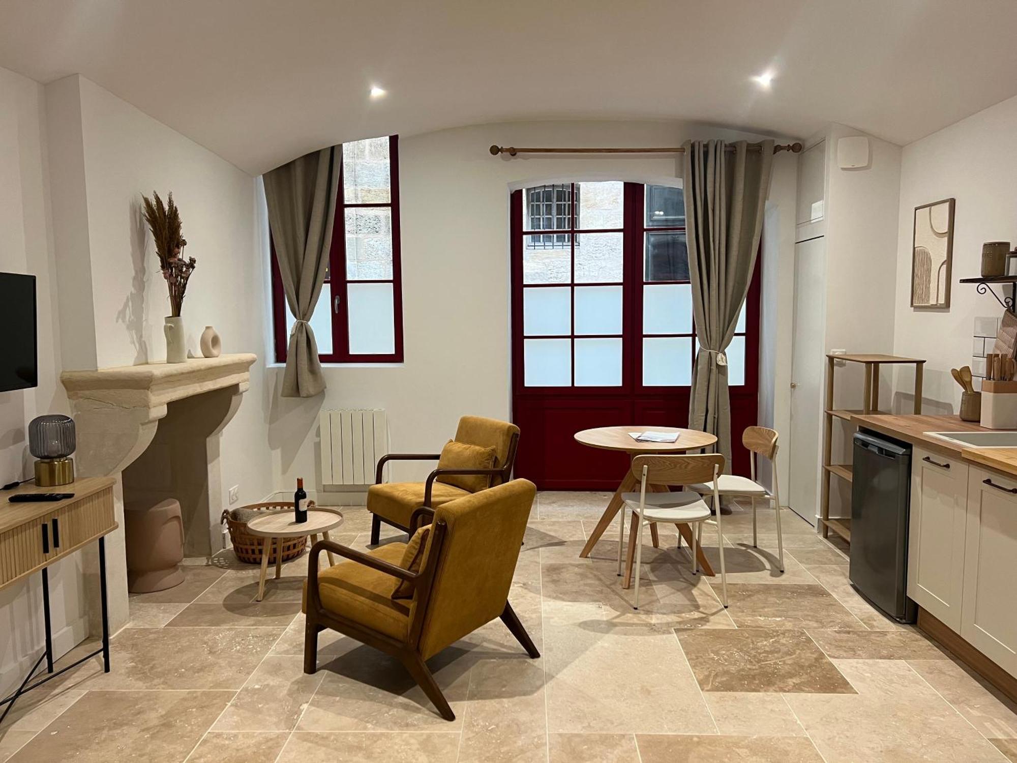 By Homy Apartment Бордо Екстериор снимка